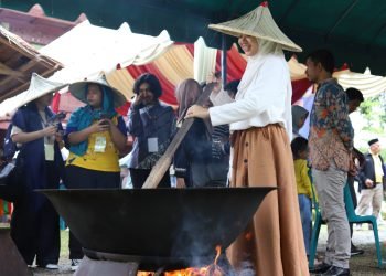 USK Ajak Peserta IMT-GT Kenalkan Budaya Aceh di Lubok Sukon