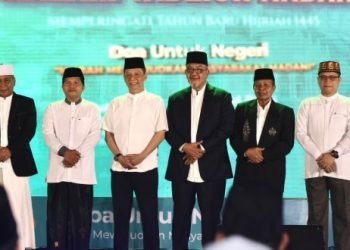 Gubernur Hadiri Tabligh Akbar 1 Muharram di Masjid Raya