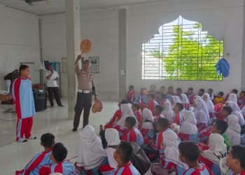 Satlantas Masuk Sekolah, Beri Pendidikan Lalu Lintas Kepada Anak SMP