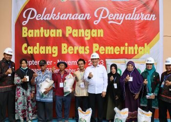BULOG Salurkan Langsung Beras Bantuan Pangan di Balikpapan