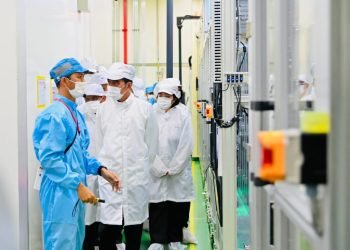 Pabrik Baterai Terbesar se-ASEAN Beroperasi Awal Tahun Depan di Indonesia