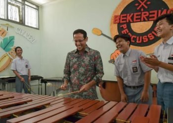 Mendikbudristek Tinjau Keberhasilan Vokasi di SMKN 2 Kasihan Yogyakarta