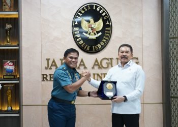 Jaksa Agung dan KSAL Koordinasi Penegakan Hukum di Wilayah Laut