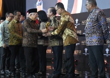 Kemenhub Kembali Jadi yang Terbaik di Anugerah Layanan Investasi
