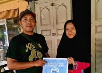 Lembaga Pemberian Ummat Salurkan Bantuan Kepada Anak Yatim di Ladang Rimba, Aceh Selatan