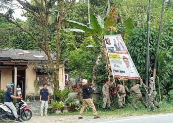 Panwaslih Tertibkan APK di Sepanjang Jalan Nasional Aceh Selatan