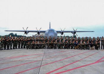 Panglima TNI Agus Subiyanto Sambut Kedatangan Pesawat C-130 J Super Hercules
