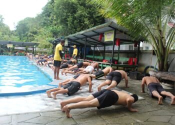 Prajurit Kodim Abdya Uji Ketangkasan Renang