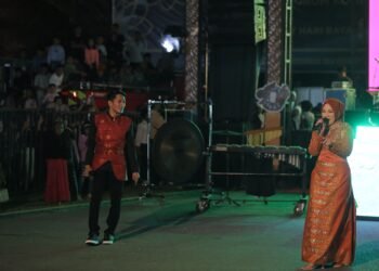 Bergek dan Cut Zuhra Meriahkan Pembukaan Aceh UMKM Expo 2024