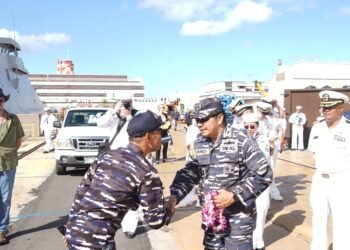 KRI REM-331 Tiba di Pearl Harbor Setelah Menaklukan Samudera Pasifik