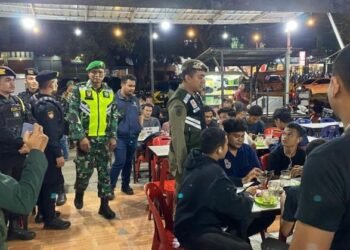 Petugas Gabungan di Banda Aceh Razia Warkop Guna Cegah Judi Online