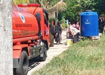 Bantuan Darurat: 29 Ribu Liter Air Bersih Didistribusikan ke Lhoknga