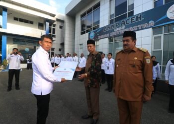 Komitmen Dukung Program P4GN, Kepala BNNP Aceh Beri Penghargaan
