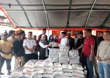 DPRK Aceh Selatan salurkan bantuan masa panik kepada korban kebakaran di Kota Fajar 