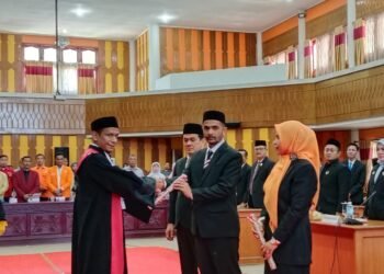 Ali Basyah alias Irhafa Manaf resmi dilantik sebagai Wakil Ketua I DPRK Aceh Selatan