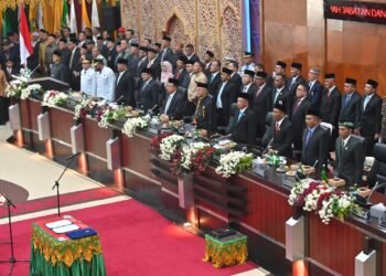 Muzakir Manaf – Fadhlullah Resmi Dilantik Jadi Gubernur dan Wakil Gubernur Aceh