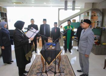 Wali Kota Illiza Lantik Jalaluddin sebagai Penjabat Sekda Kota Banda Aceh