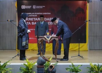 Wali Kota Illiza Resmi Lantik Jalaluddin sebagai Sekda Definitif Banda Aceh