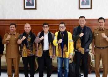 Sekda Aceh Sambut Kedatangan Pimpinan dan Anggota Banleg DPR RI di Bandara SIM