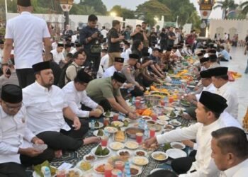 Mendagri dan Mensos Hadiri Buka Puasa Bersama di Masjid Raya Baiturrahman Bersama Mualem-Dek Fadh