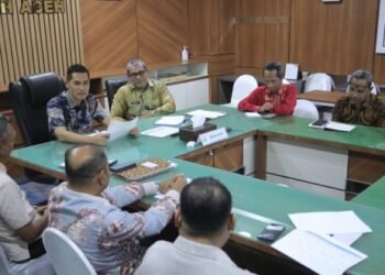Sekda Aceh Pimpin Rapat Pengendalian Inflasi Jelang HKBN, Stabilitas Harga Jadi Fokus Utama