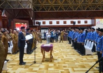 Sekda Aceh Lantik Pejabat Administrator dan Pengawas, Tekankan Percepatan Kinerja Pemerintah